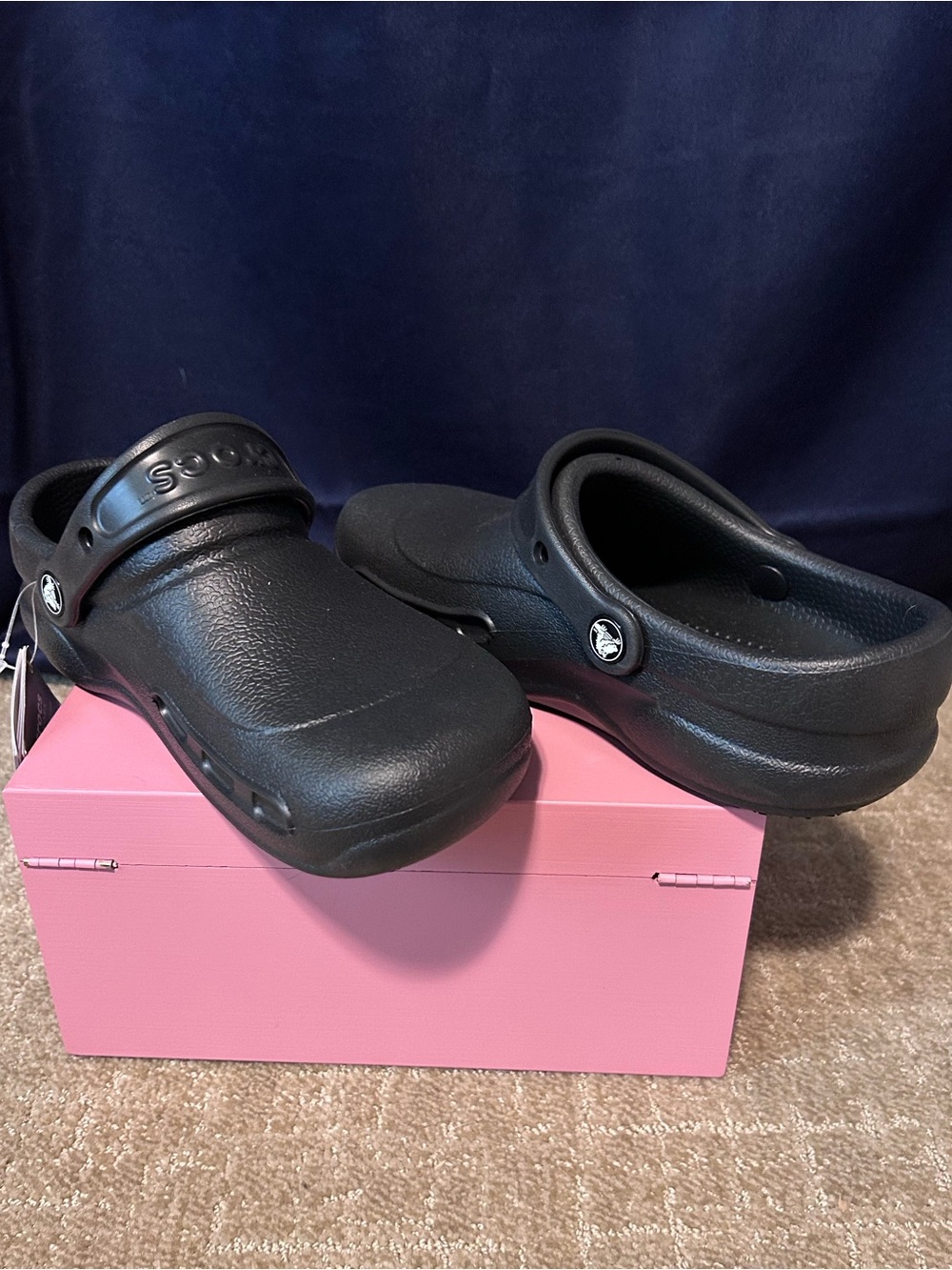 NWT Crocs at work  black men size 4 women size 6